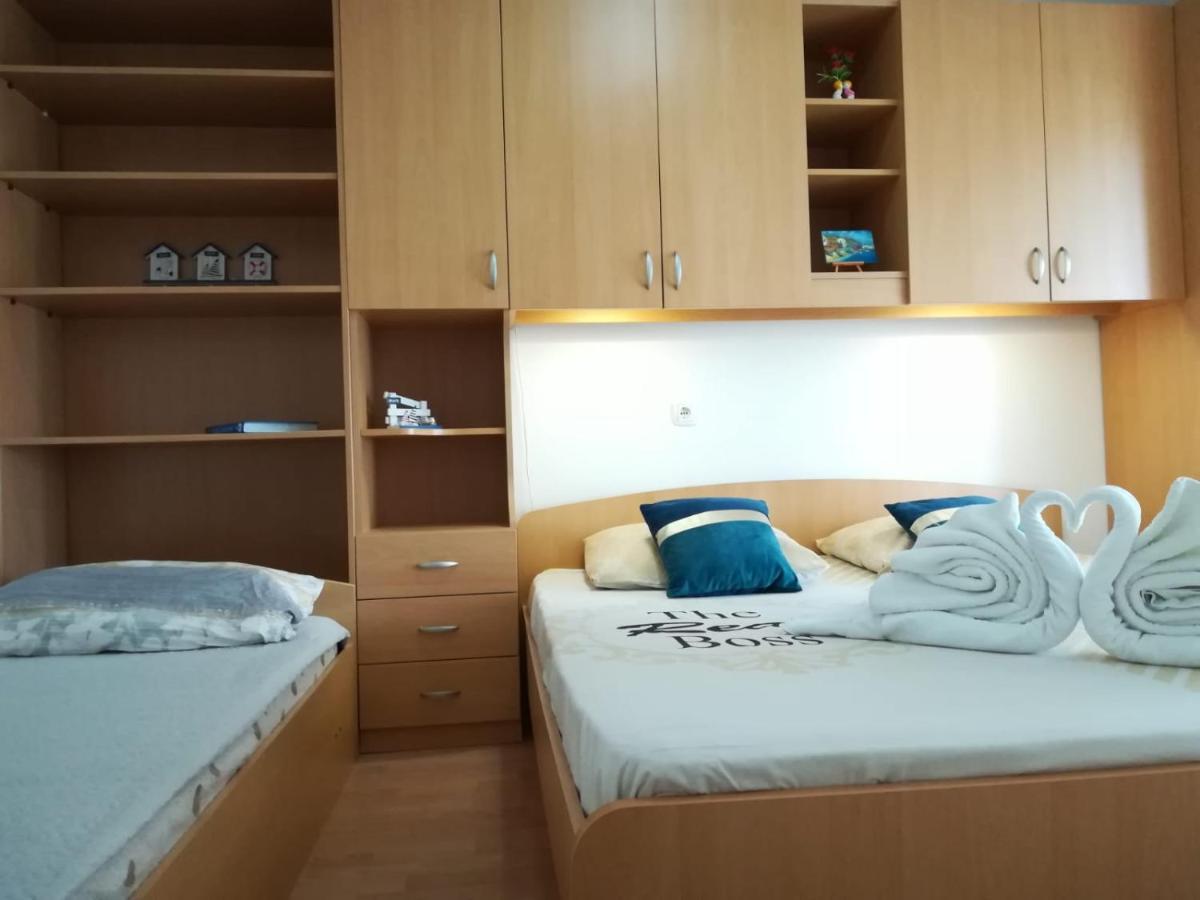 Apartment And Room Hudoletnjak Šilo Extérieur photo