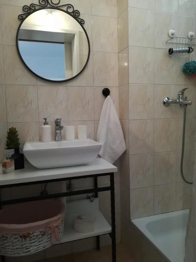 Apartment And Room Hudoletnjak Šilo Extérieur photo